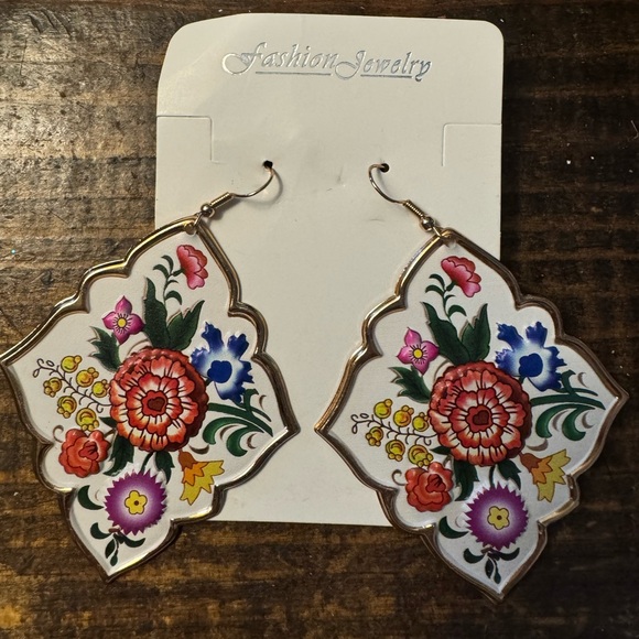 Floral Earrings - Picture 1 of 5
